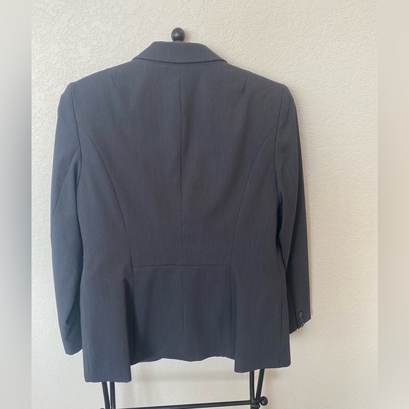 Liz Claiborne suit jacket from her Career line. Worn twice! - Picture 3 of 4
